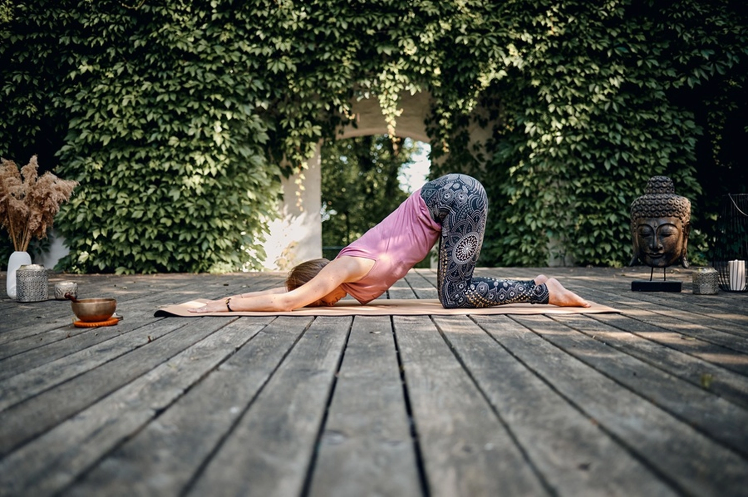 Free Soul Yoga – Yogapraxis – Die Kindhaltung auf der Yogamatte