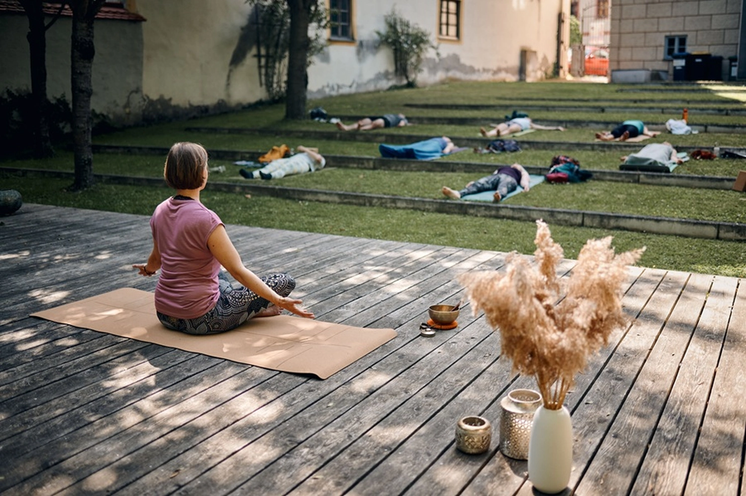 Free Soul Yoga – Yogapraxis – Gruppenmeditation im Freien